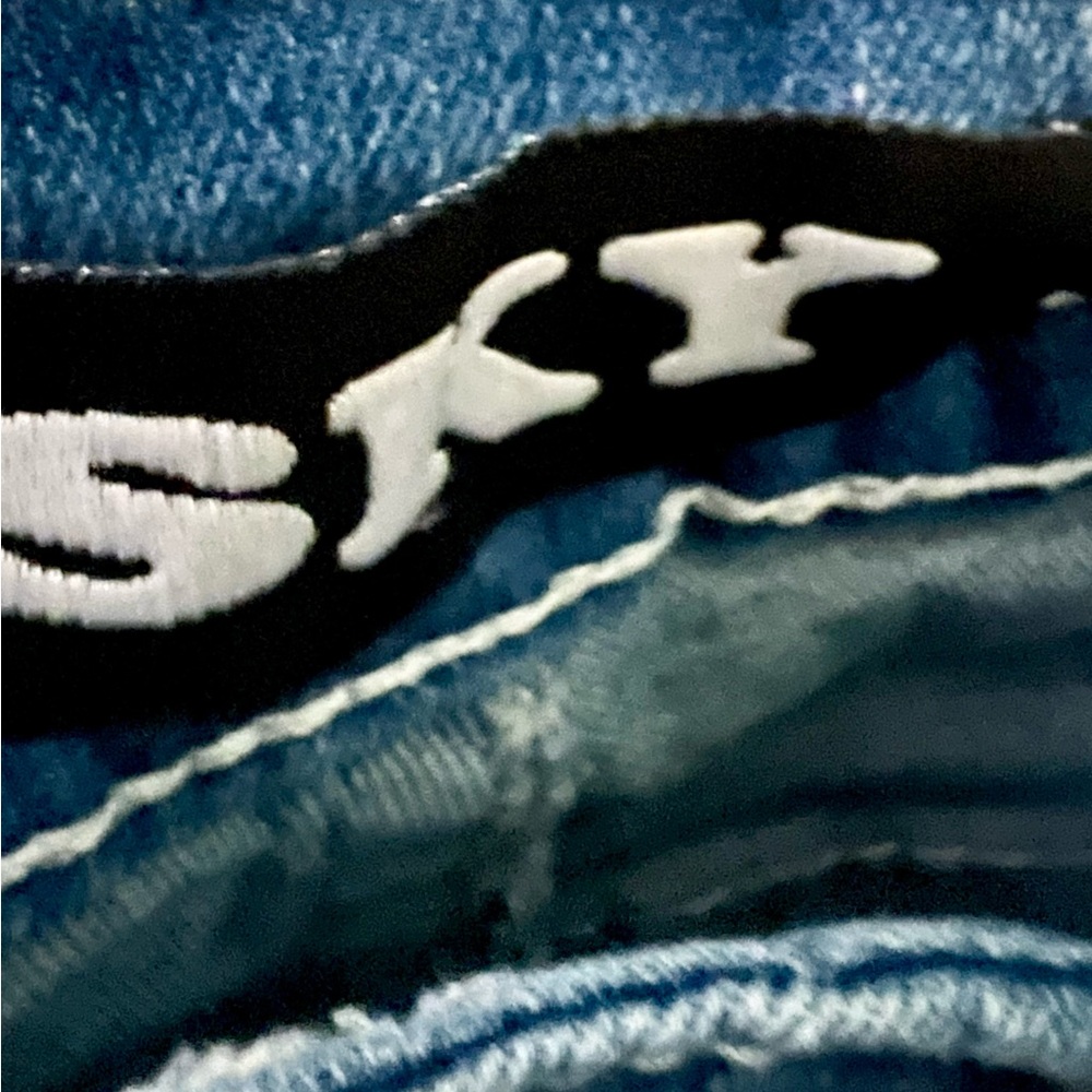 Sky Women’s Size 16 Jeans with Winged Heart Pocket, Wing on Each Side at Front - Picture 2 of 15
